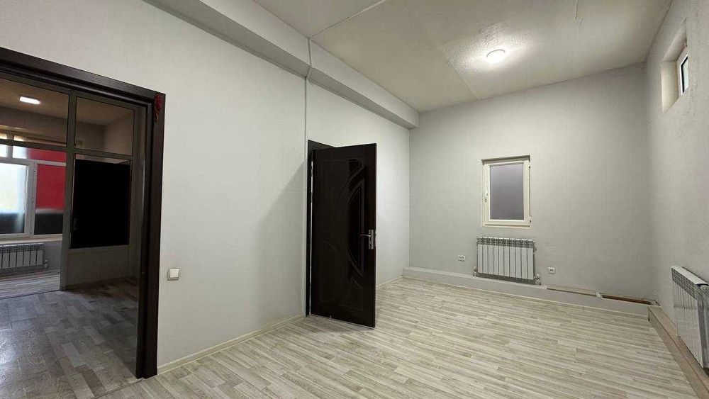 Офис 158 кв.м Бобура по 7 у.е