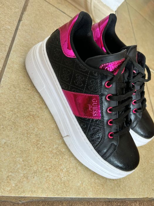 Adidași Guess girl originali