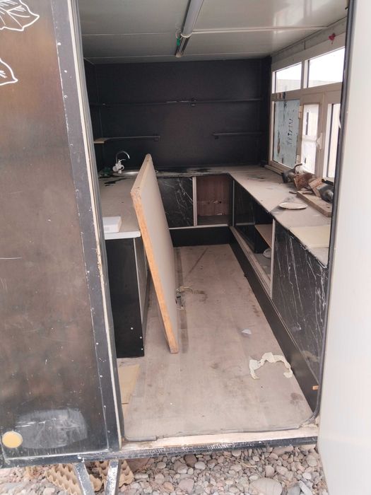 Food truck sotiladi narxini kelishamiza