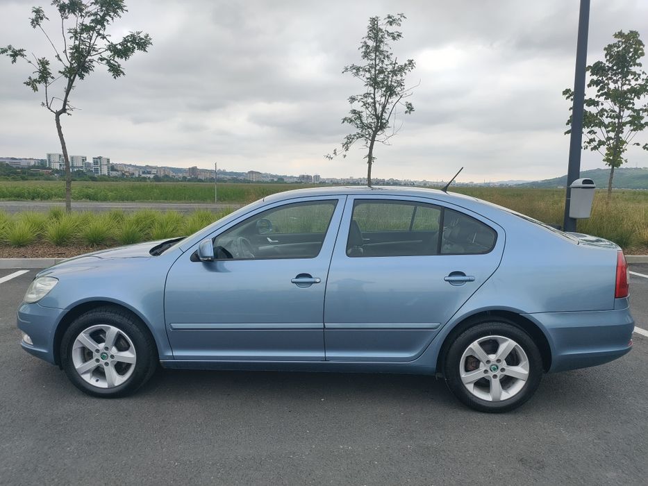 SKODA Octavia 2012 — imagine 4