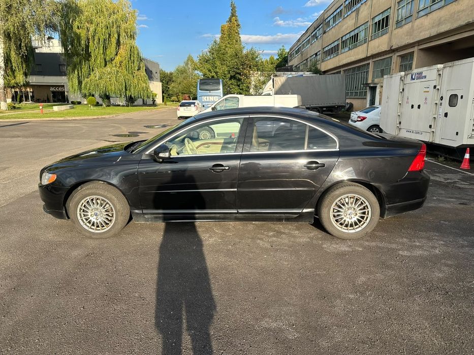 Volvo s80     2. 4 diesel