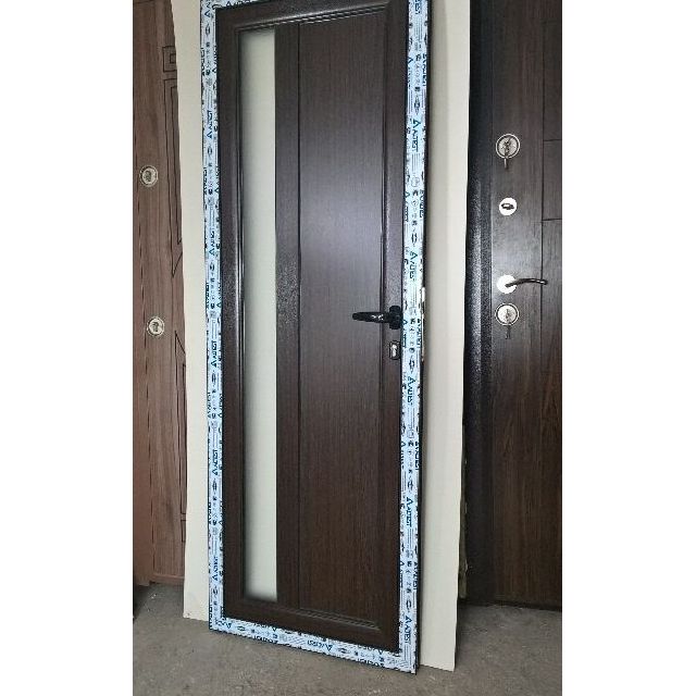 Алуминиева врата, врата за баня венге