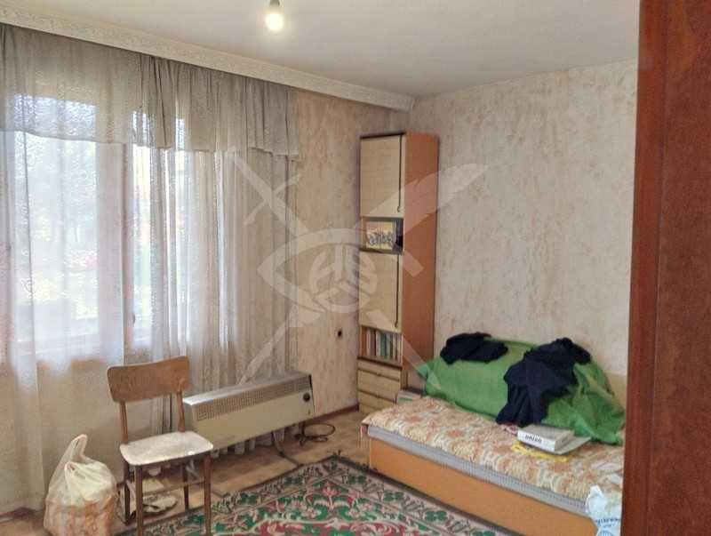 Продава се Къща в Карнобат - 450 кв.м за 200 €/кв.м - Снимка #4