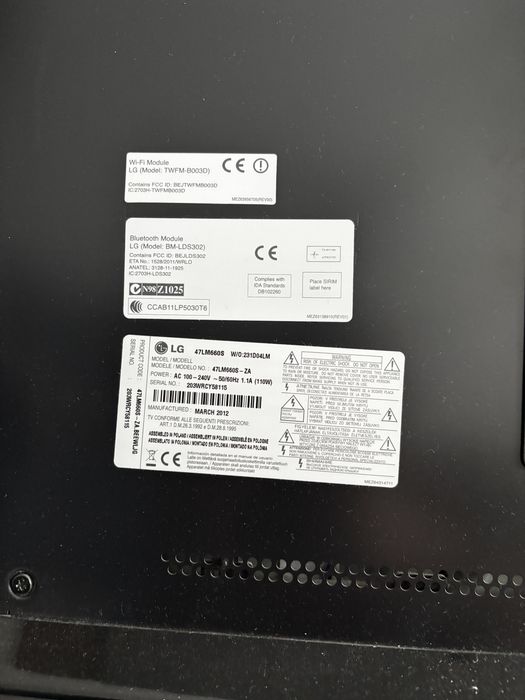 Vand TV LG 120 cm diagonala