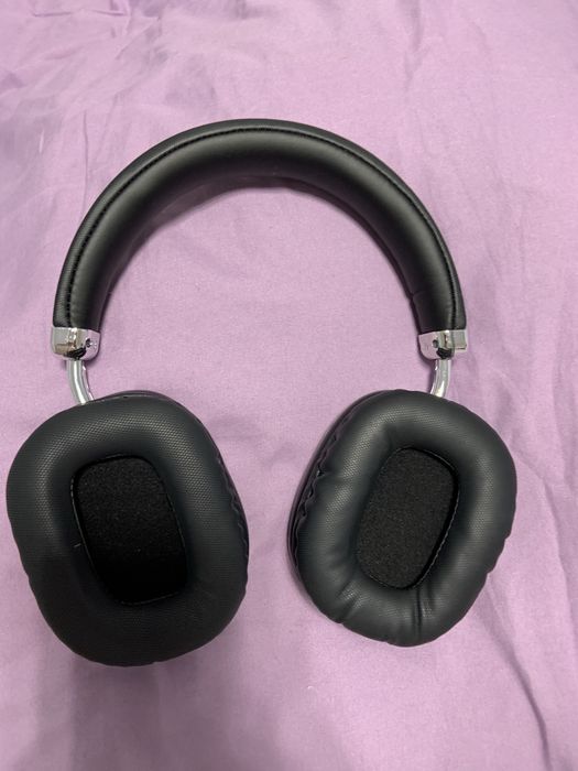 Продается наушники новые