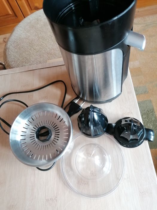 Електрическа сокоизтисквачка