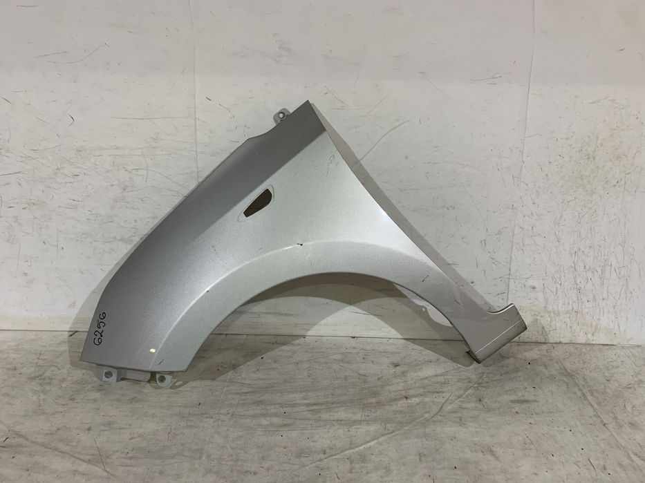 Aripa stanga fata, Hyundai I10, 2013, 2014, 2015, 2016, 2017, 2018.