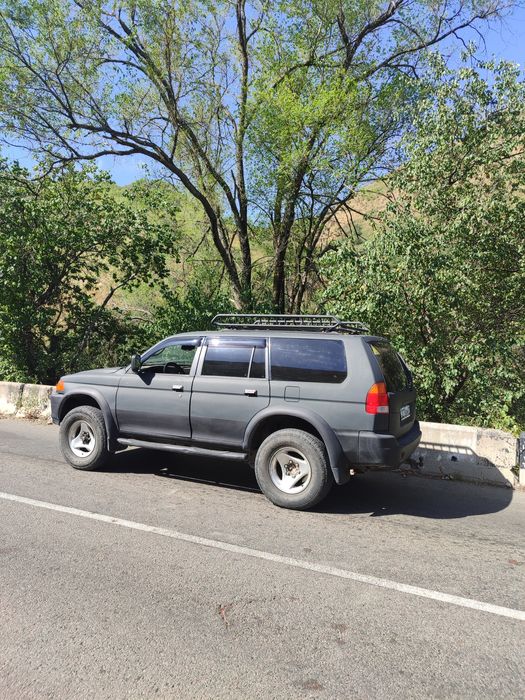 Mitsubishi Montero sport 1996