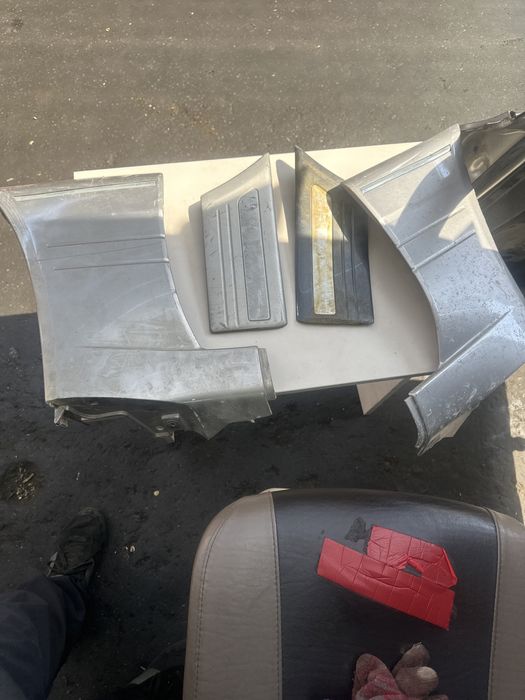 Молдынг дверей на Лексус 470