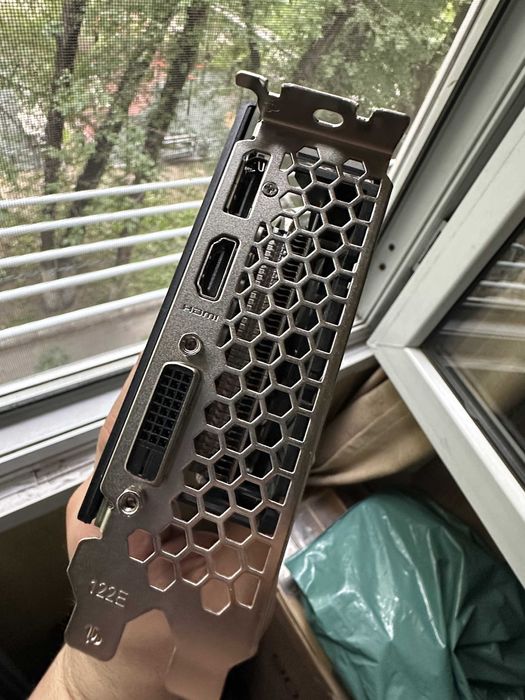 Мощная видеокарта Geforce RTX 2060 Super