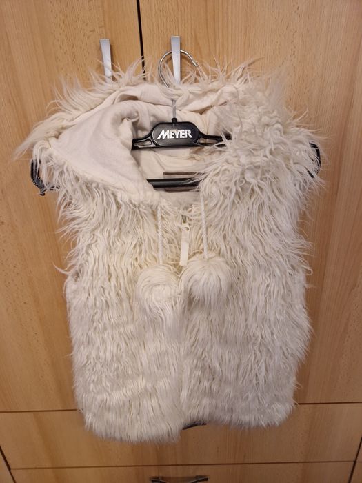 Vesta cu blana  copii Cherokee   11 /  12 ani