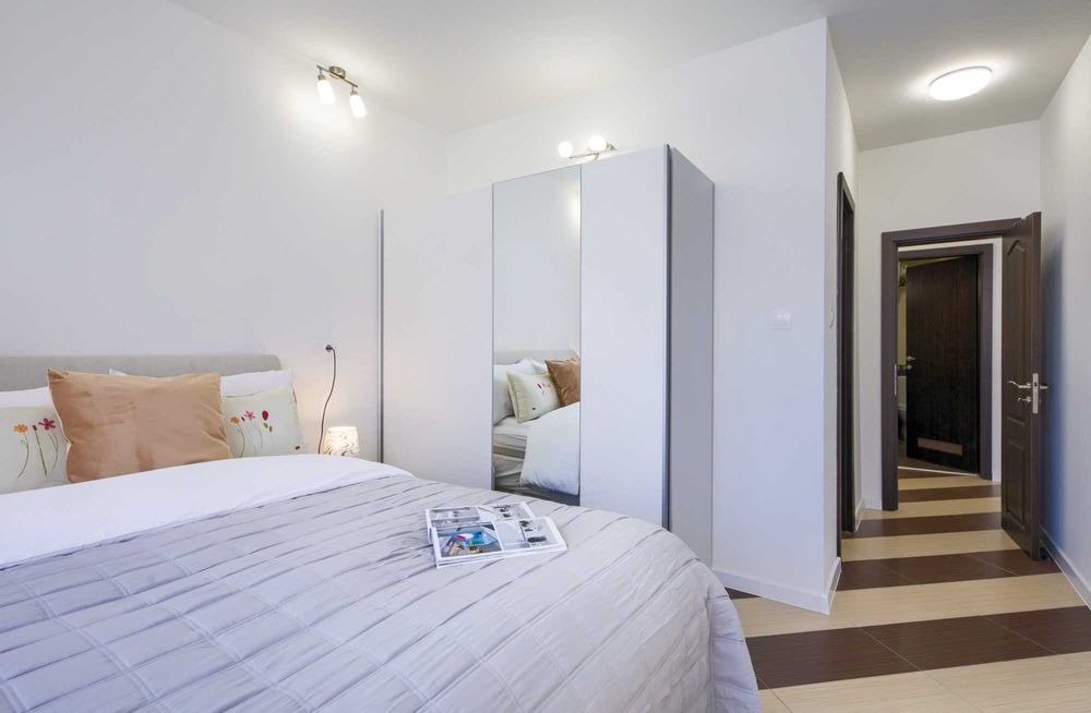 На плажа! Двустаен с две бани с гледка море в комплекс Хевън!