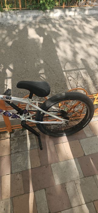 Трюковой велосипед BMX