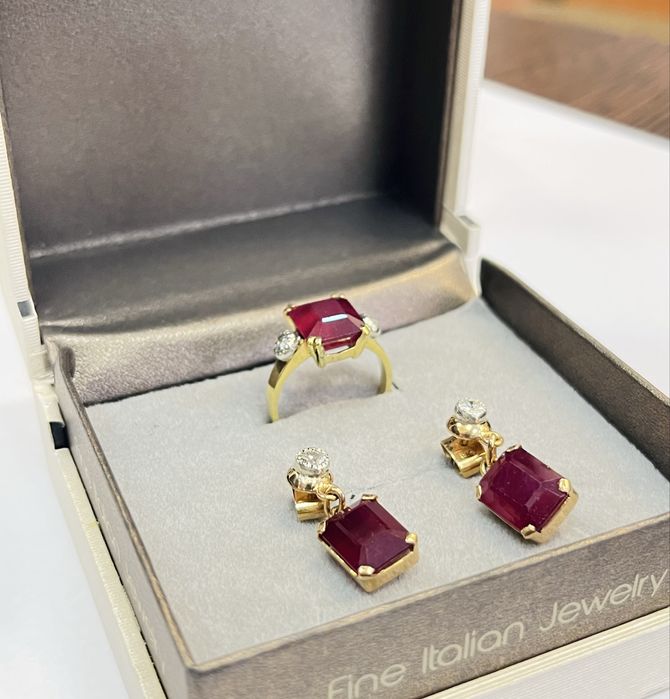 Златен дамски сет рубини и диаманти