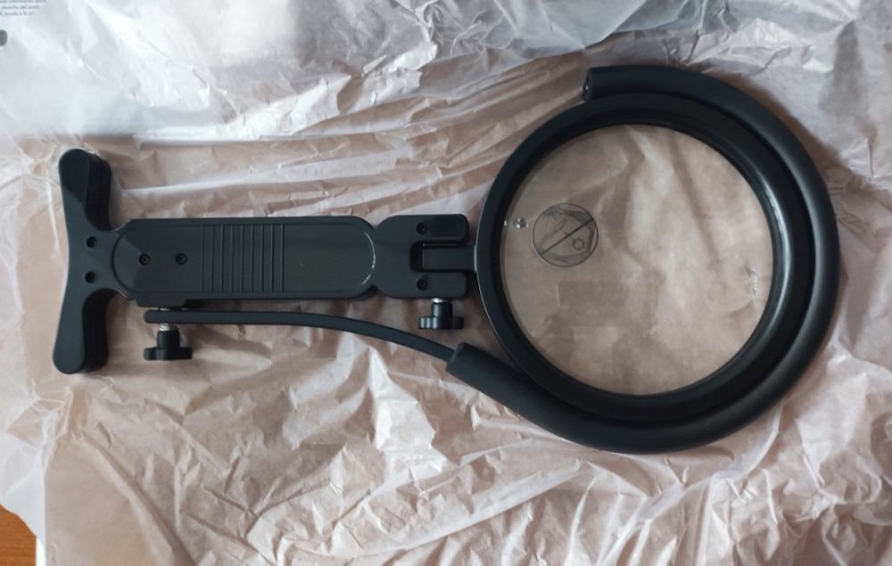 Универсална Лупа