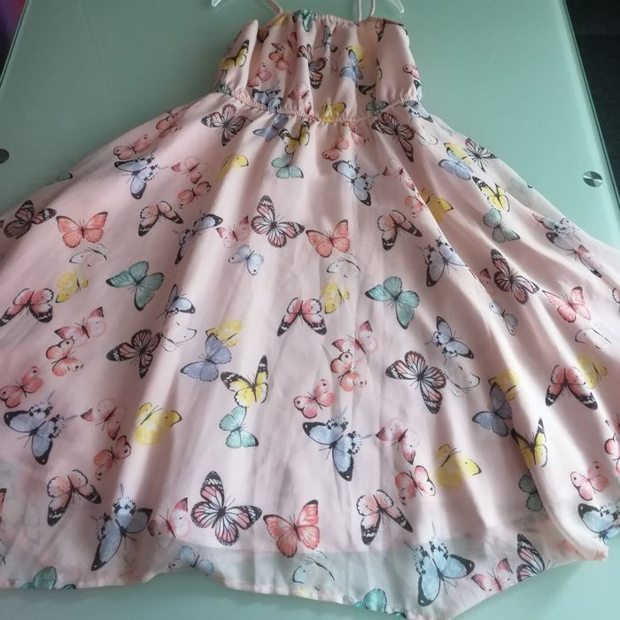 7-8 г рокля H&M уникална
