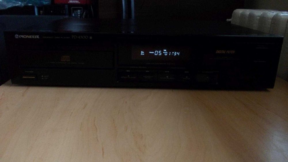 Casetofon PIONEER ct-520 pd-4300 Braun C 301 Denon drw-580 Onkyo ta-rw222 deck Hi-Fi