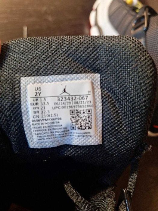 Ghete Jordan marimea 33,5 (mărime europeană)