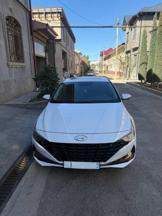 Hunday elantra sotiladi. 2022 yilda ishlab chiqarilgan