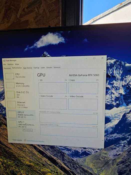 Sistem gaming Ryzen 7800X3d, 32gb DDR5, RTX 5060, SSD, Rgb, Fishtank!