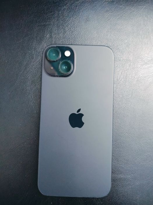 Продам IPhone 15 Plus