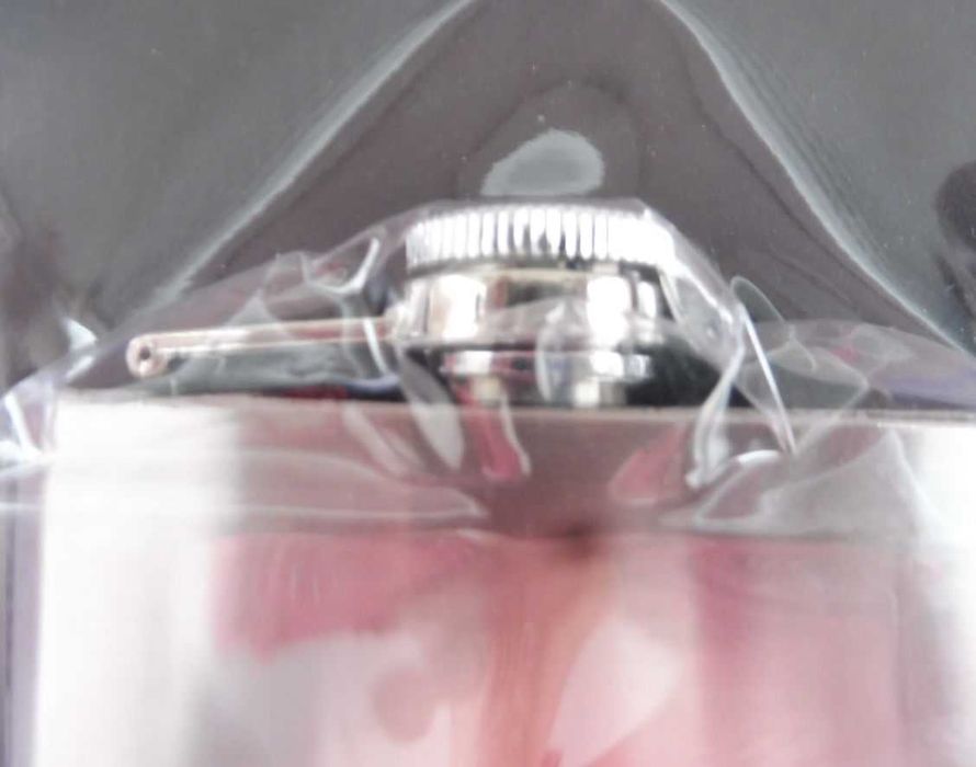 Бутилка / фласка / HIP FLASK за алкохол, плоска, джобна,  стоманена 6€