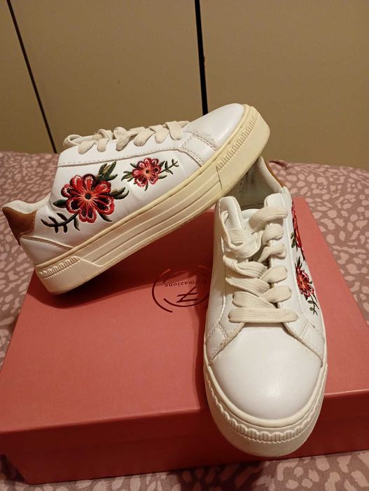 Adidași de dama nr.36