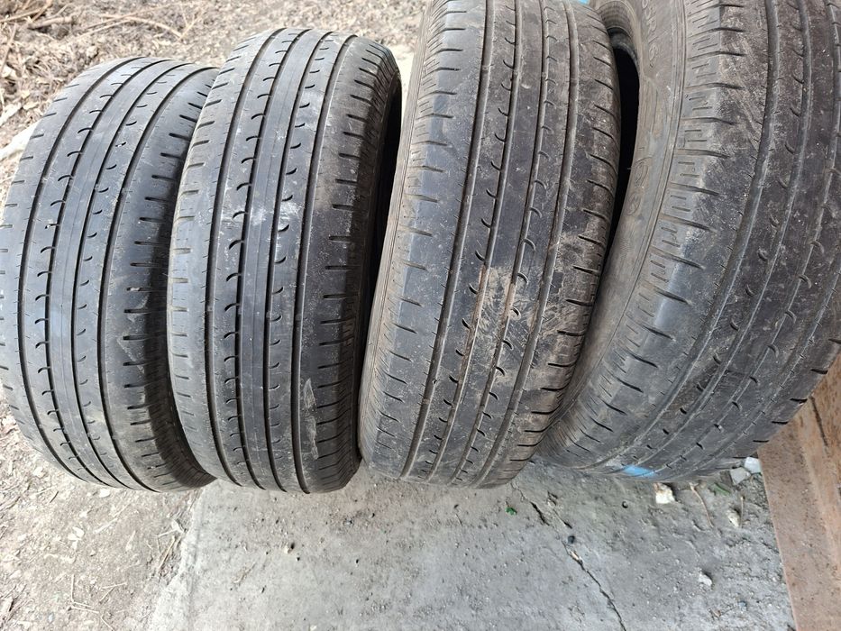 Продам шины 215/65/16 гудиер