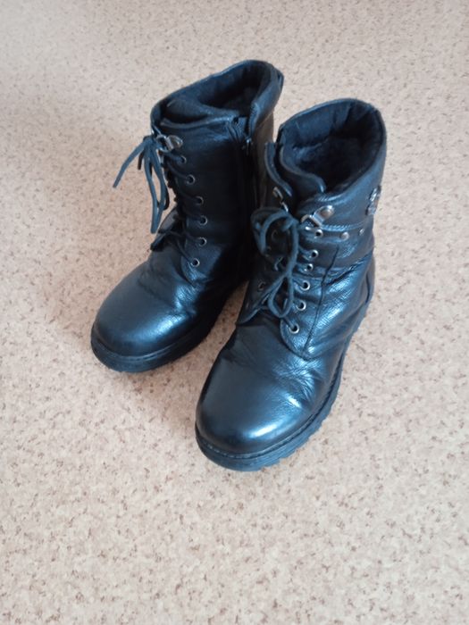 Детские ботинки.