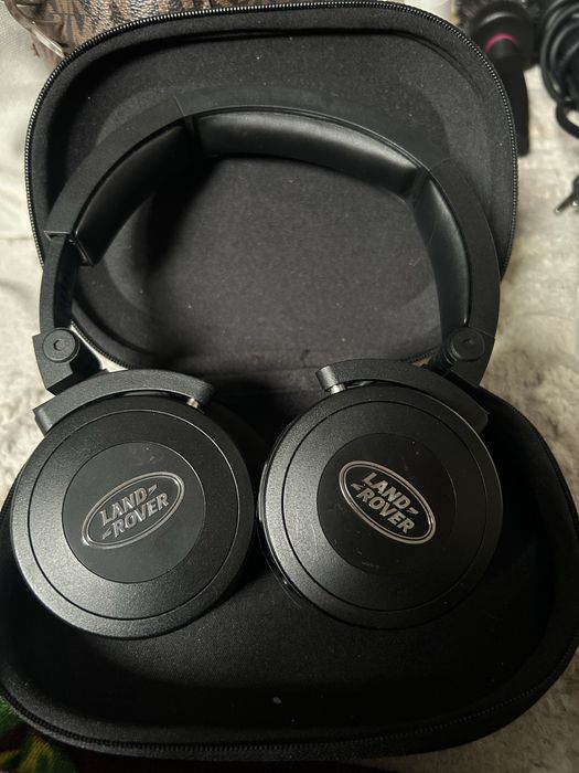 Land Rover наушник