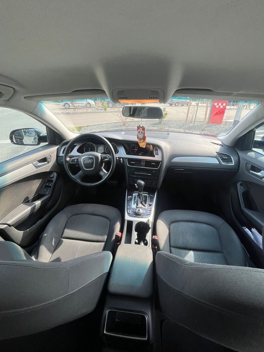 Vand Audi A4 2011 , primul proprietar