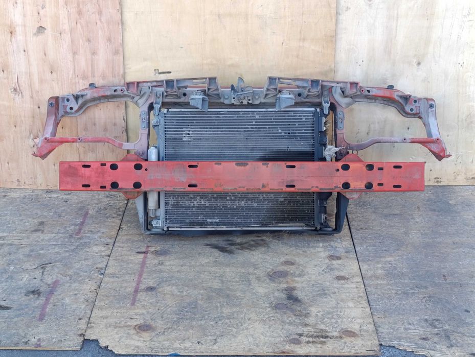 Бампер передний SRT8 Hellcat Реплика Dodge Challanger Додж Челленджер