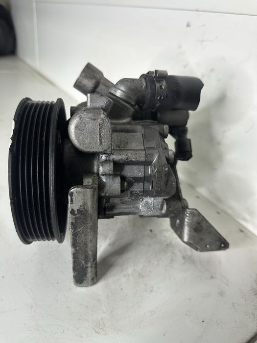 Насос гидроусилителя руля (ГУР) BMW M54 БМВ