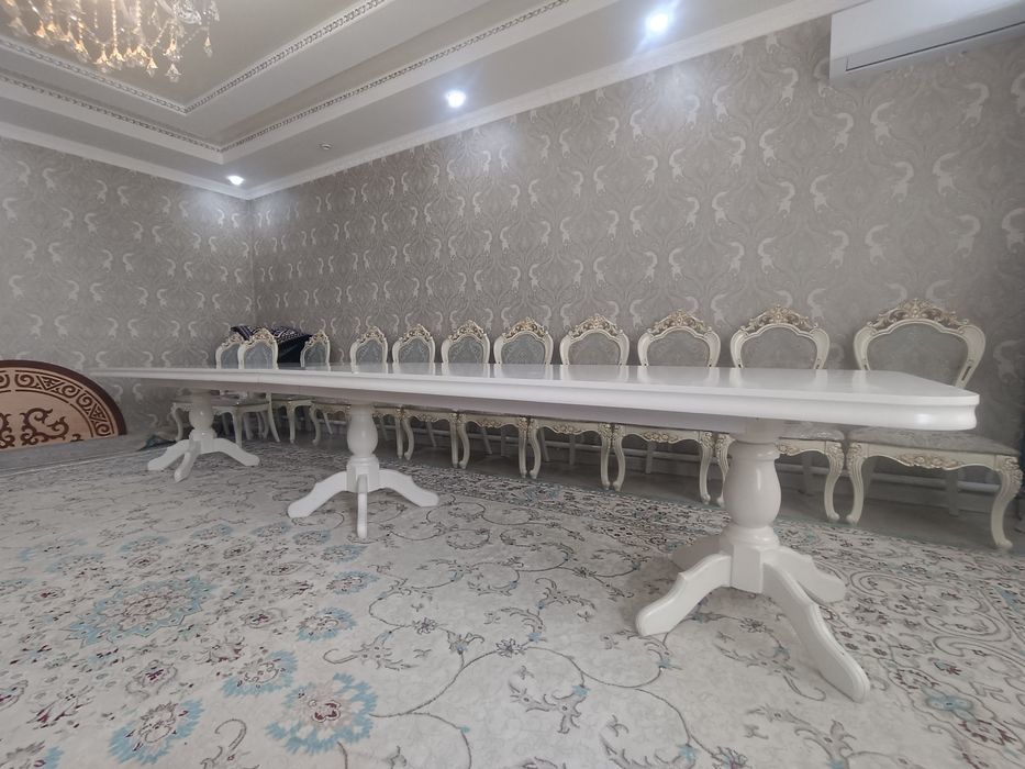 Стол жаксы жағдайда сатылады
