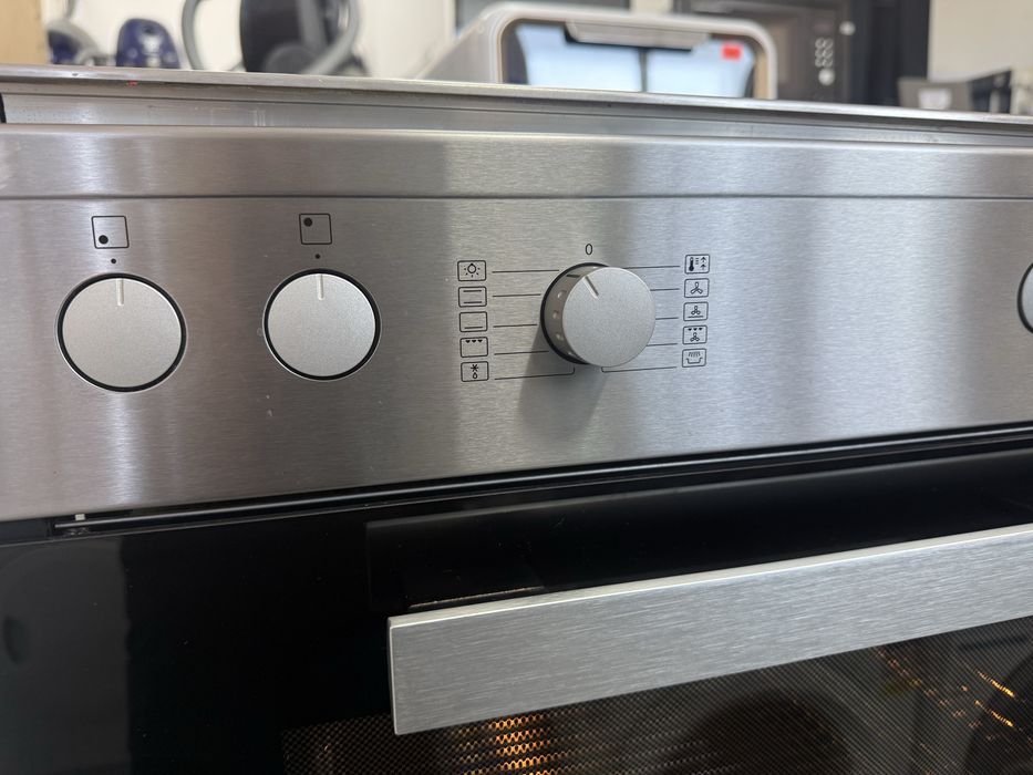 Фурна и плот за вграждане MIELE
