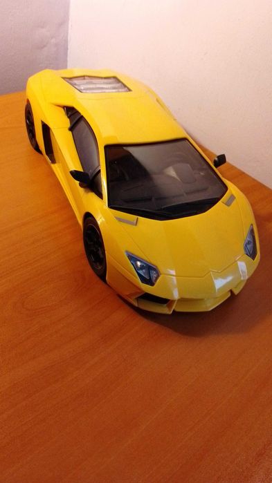 Количка с дистанционно - Голяма 30см