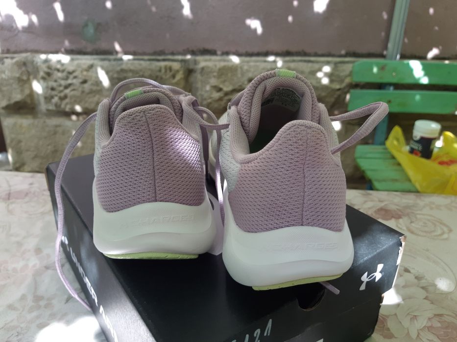 Дамски маратонки Under Armour