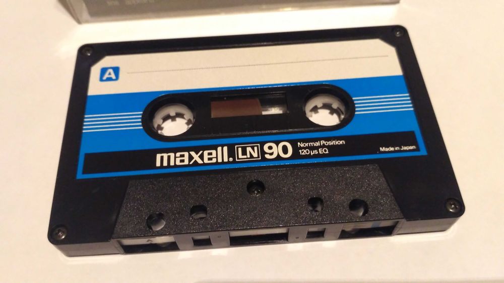 Аудио кассета Maxell аудиокассета