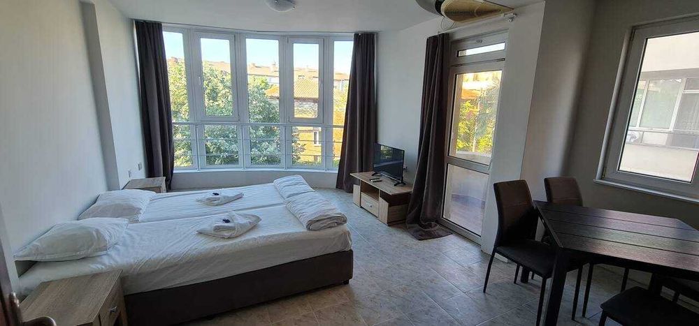 Продава се Хотел в Приморско - 816 кв.м за 857 €/кв.м - Снимка #4