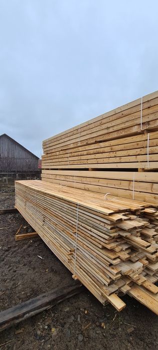 Vand cherestea de constructii