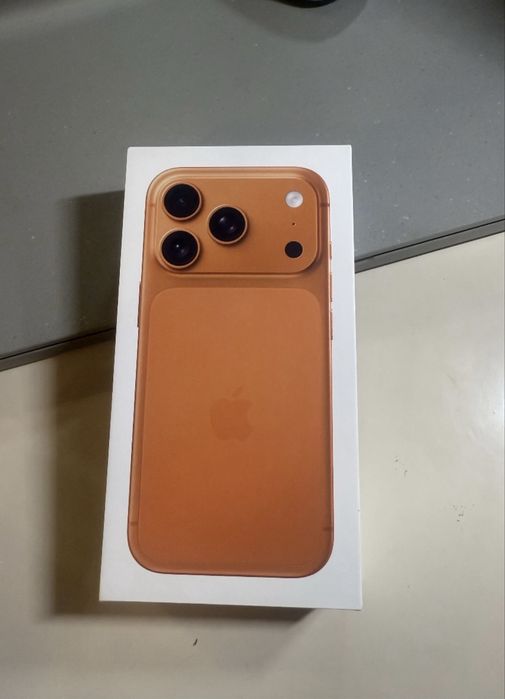 Iphone 17 PRO Cosmic  Orange 512 GB sigilat