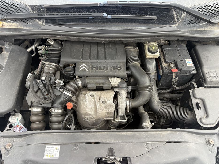 Dezmembrez citroen c4
