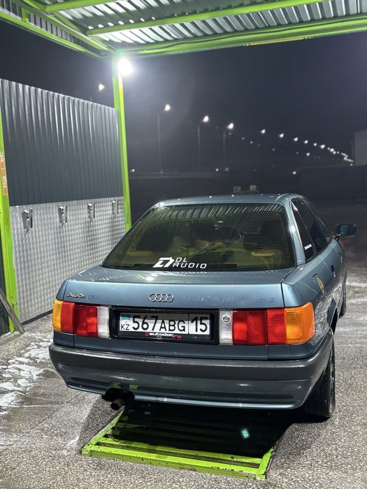Продам Ауди 80 б3