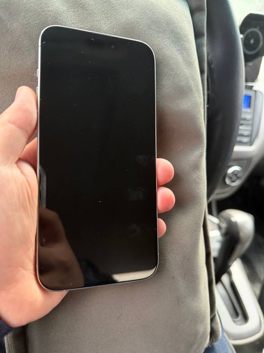 iPhone 15 Pro Max  256 gb titanium