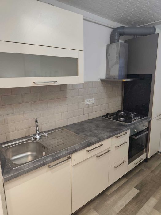 apartament 2 camere de inchiriat