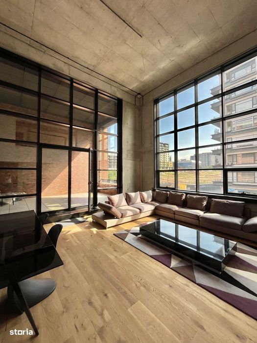 Duplex spectaculos cu 4 camere, 214 mp și terasă privată