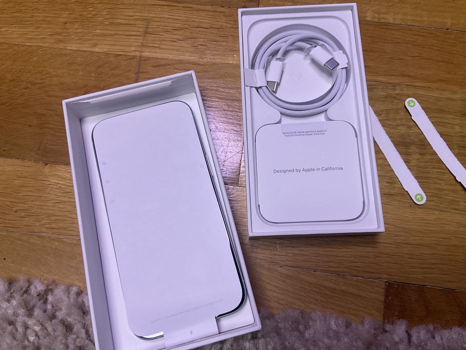 Iphone 15 -128 gb nou ( pt piese s au cine stie sa l faca )