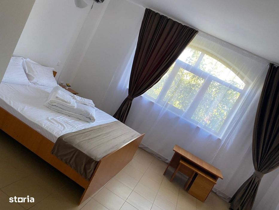 Complex 750 metri de plaja inchiriat ca azil de batrani cu randament