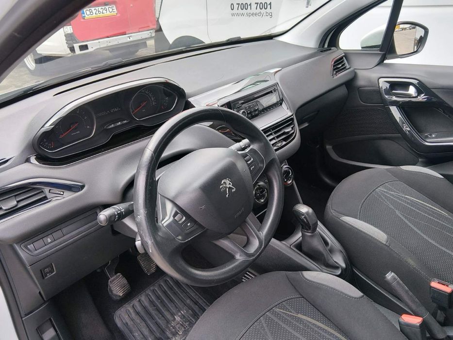 Пежо 208-2014 година дизел