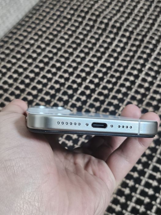 Iphone 15 Pro Max Ёмкость 99%